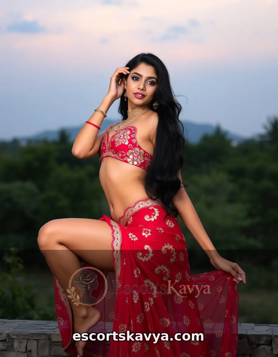 Khushi Sharma independent escort in Manali