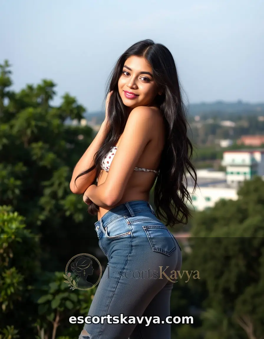 Pragya Kapoor high profile escort in Manali